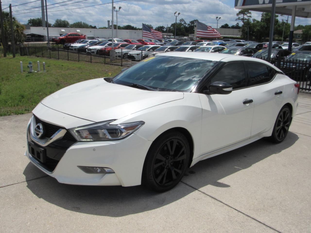 Nissan Maxima SV 3.5L 2017