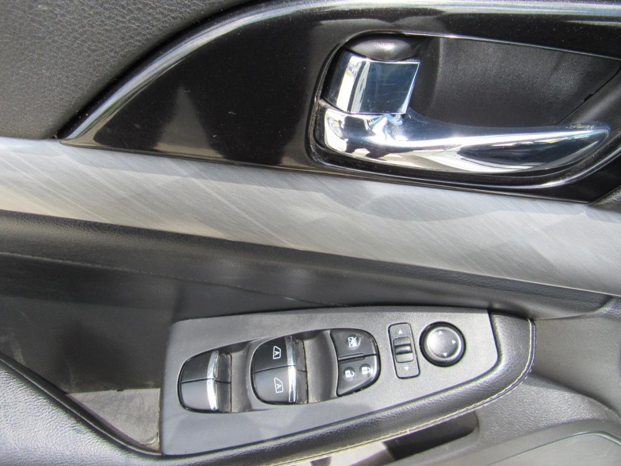 Nissan Maxima SV 3.5L 2017