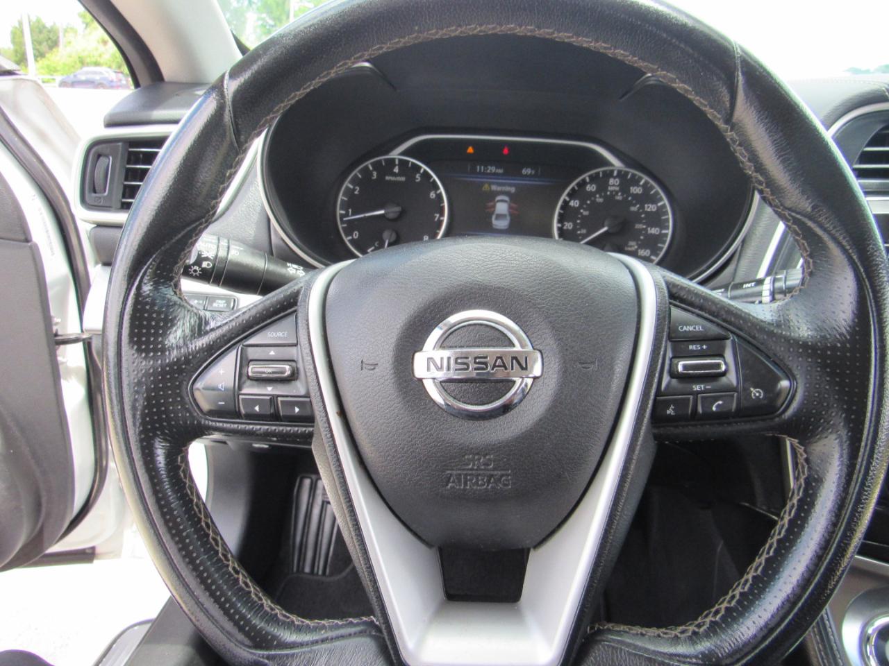 Nissan Maxima SV 3.5L 2017