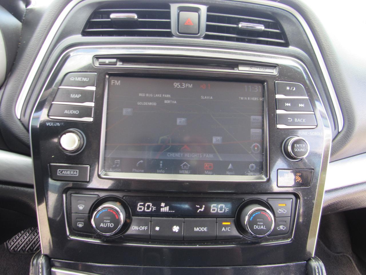 Nissan Maxima SV 3.5L 2017