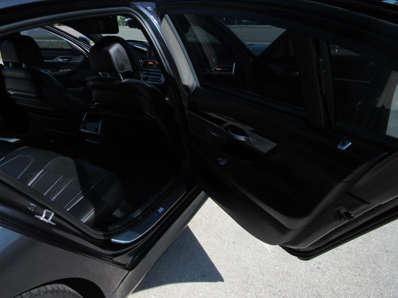 BMW 7 Series 750i Sedan 2019