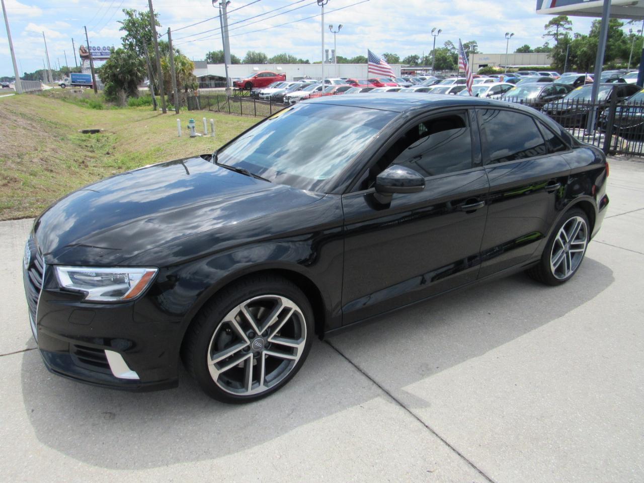 Audi A3 Sedan 2.0 TFSI Tech Premium FWD 2018