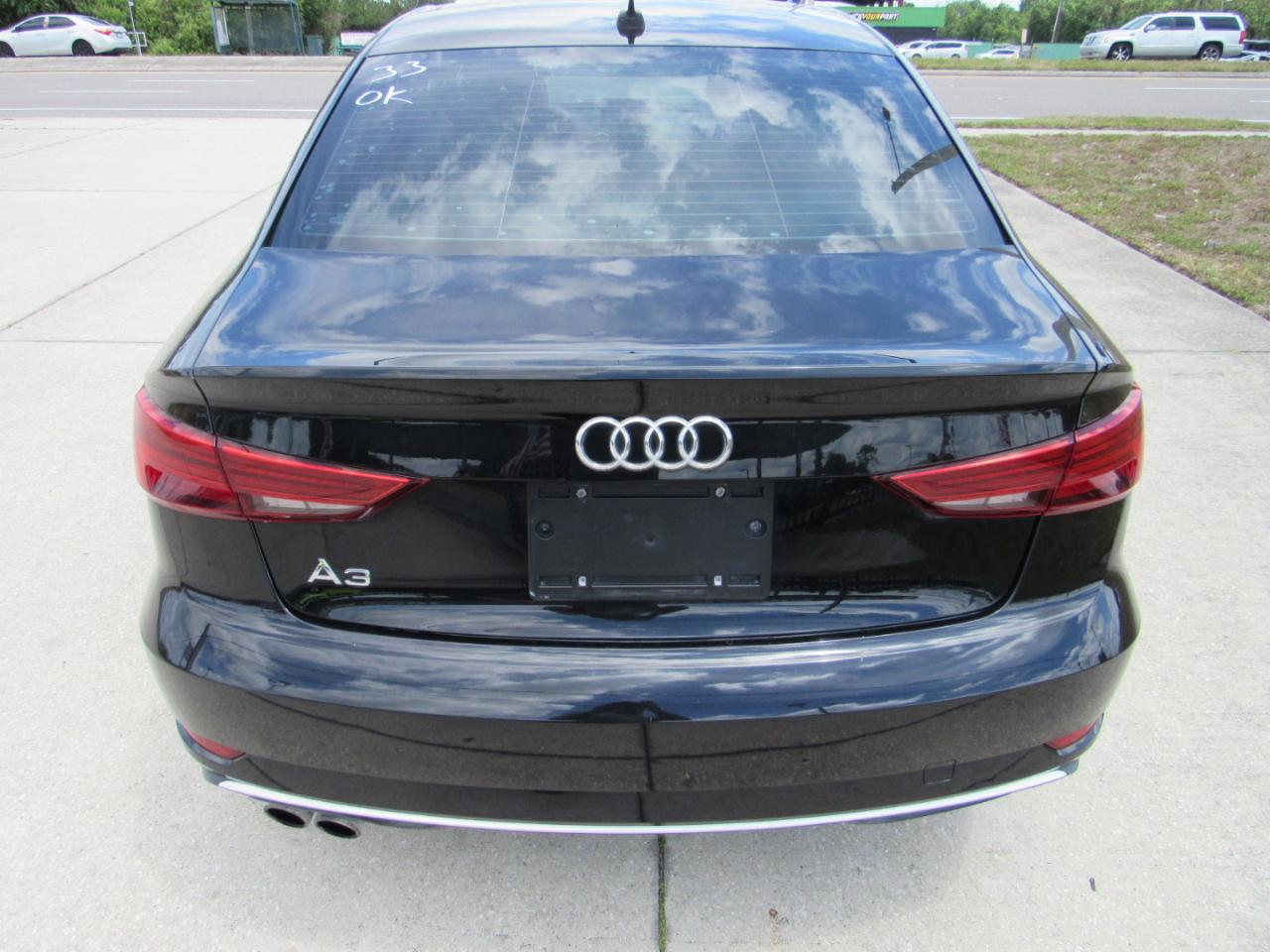 Audi A3 Sedan 2.0 TFSI Tech Premium FWD 2018