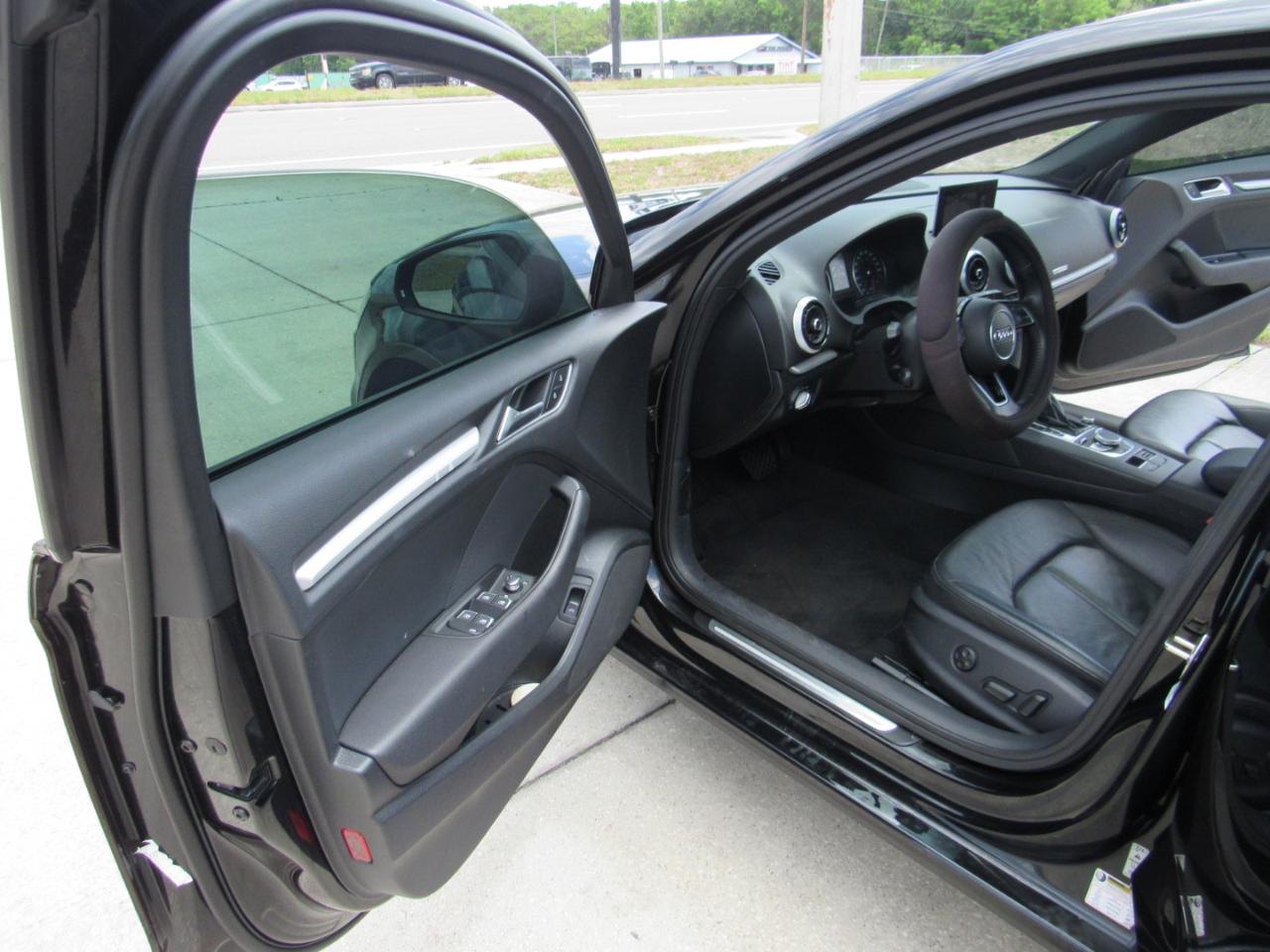 Audi A3 Sedan 2.0 TFSI Tech Premium FWD 2018