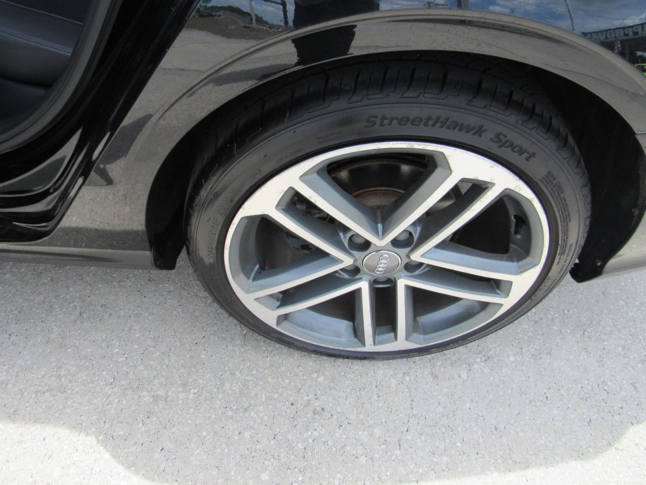 Audi A3 Sedan 2.0 TFSI Tech Premium FWD 2018