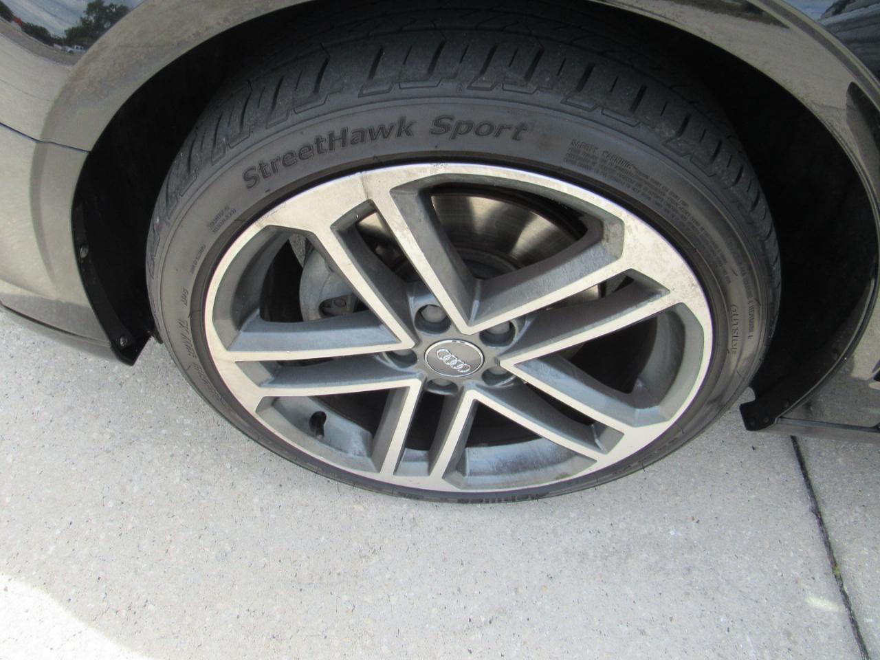 Audi A3 Sedan 2.0 TFSI Tech Premium FWD 2018