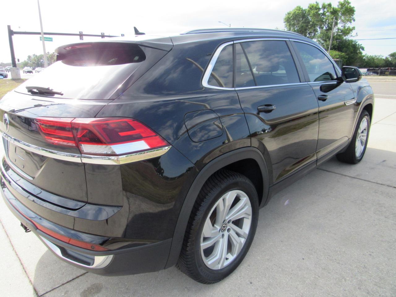 Volkswagen Atlas Cross Sport 3.6L V6 SEL FWD 2020
