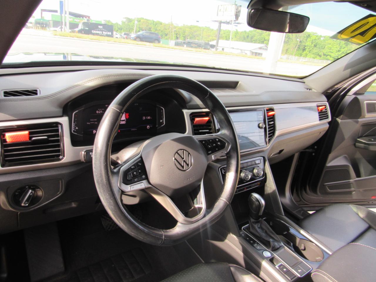 Volkswagen Atlas Cross Sport 3.6L V6 SEL FWD 2020