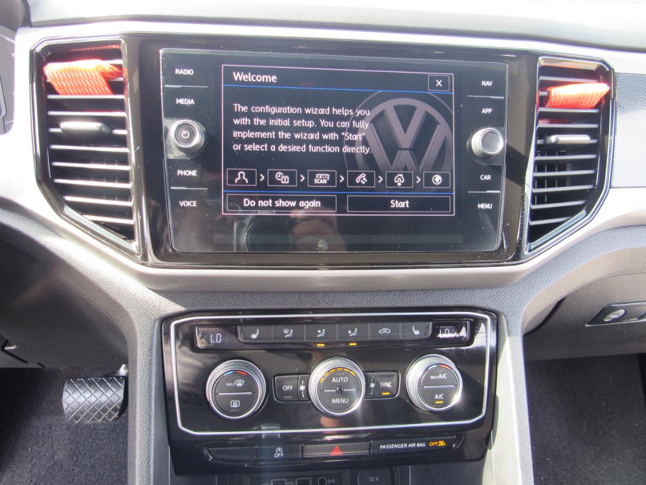 Volkswagen Atlas Cross Sport 3.6L V6 SEL FWD 2020