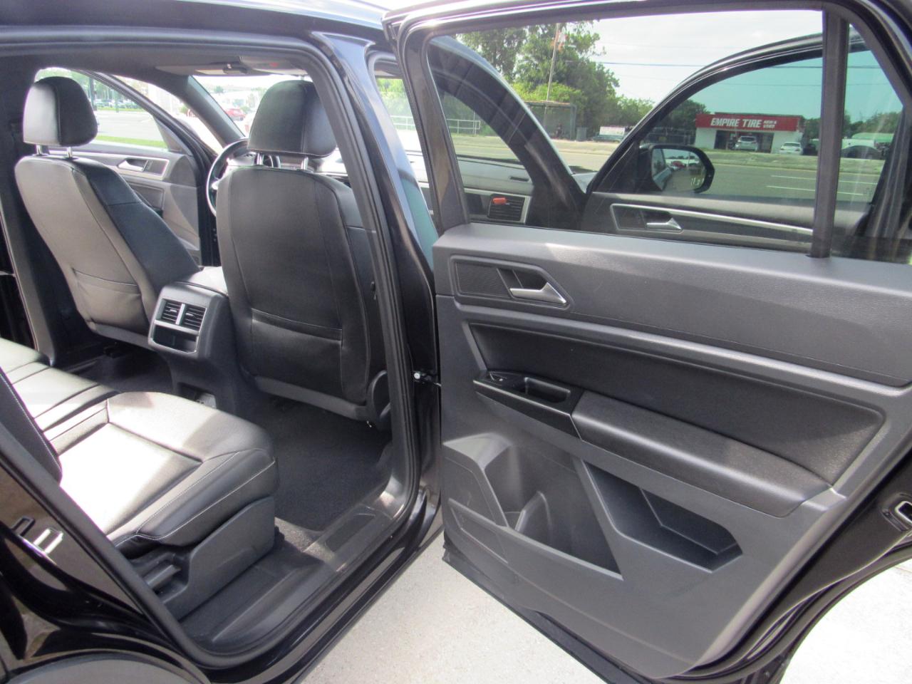 Volkswagen Atlas Cross Sport 3.6L V6 SEL FWD 2020