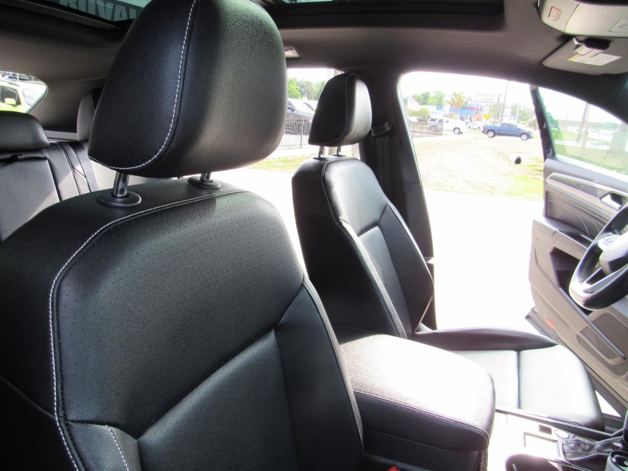 Volkswagen Atlas Cross Sport 3.6L V6 SEL FWD 2020