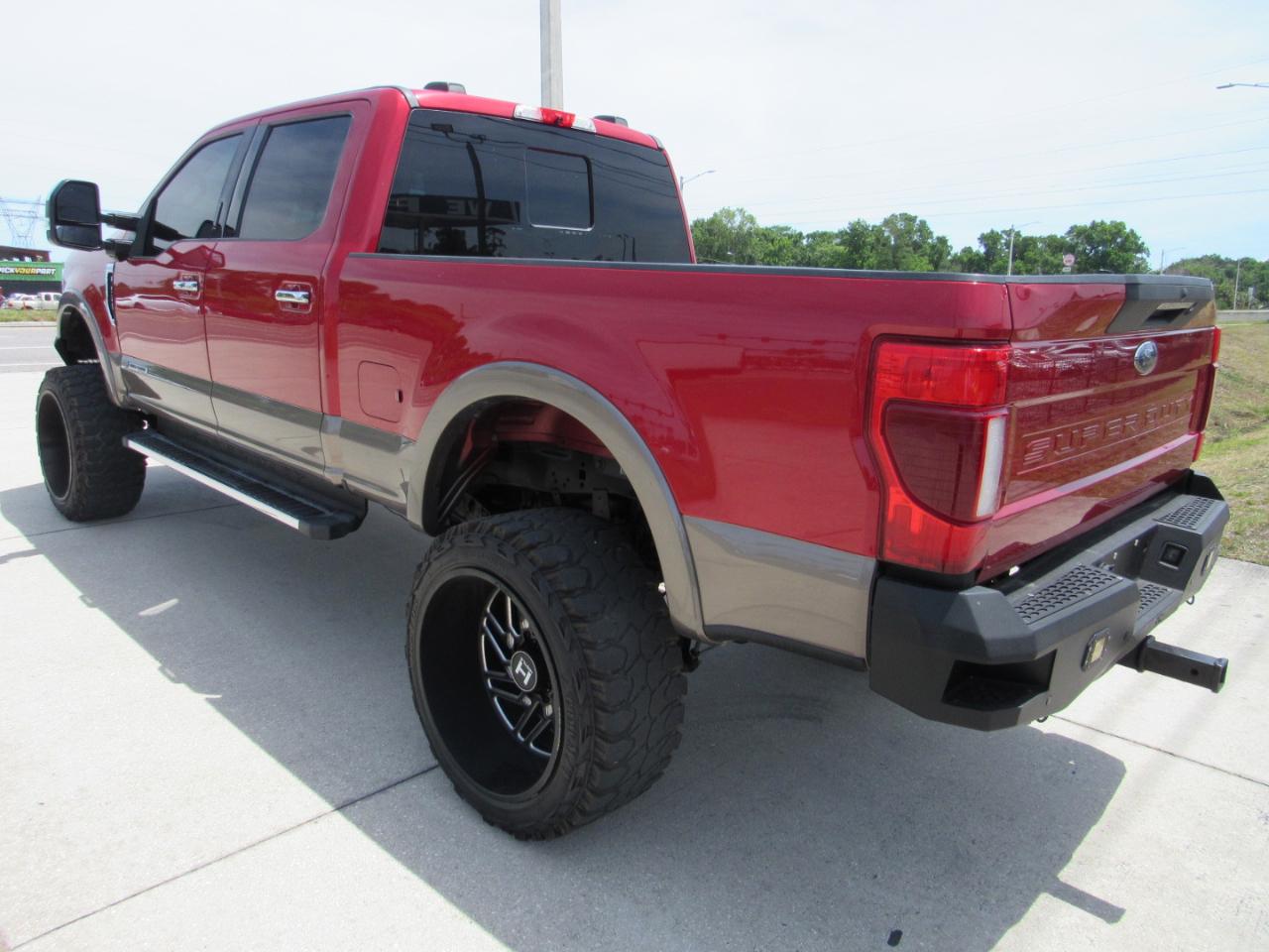 Ford Super Duty F-250 SRW Lariat 4WD Crew Cab 8' Box 2021