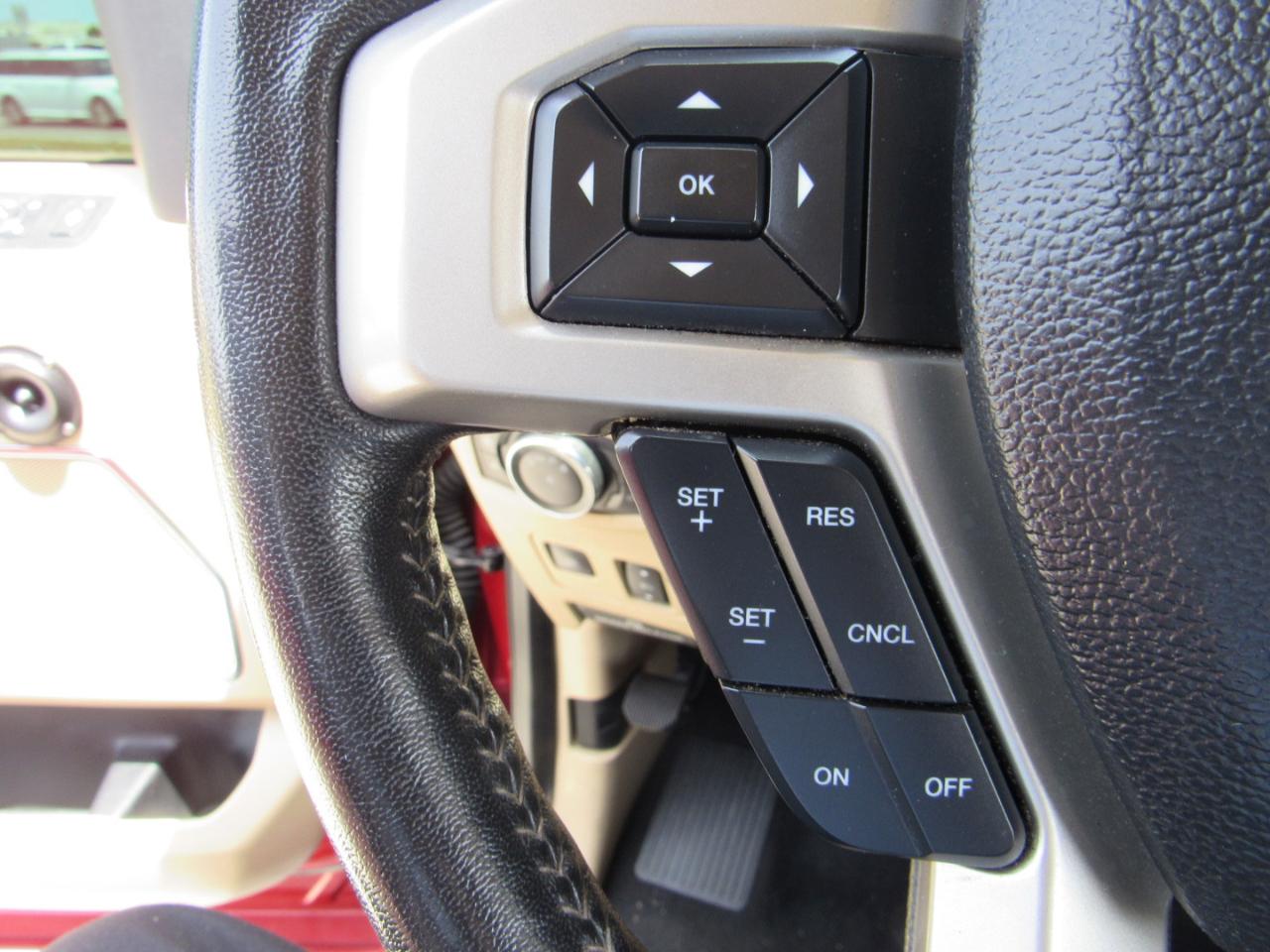 Ford Super Duty F-250 SRW Lariat 4WD Crew Cab 8' Box 2021