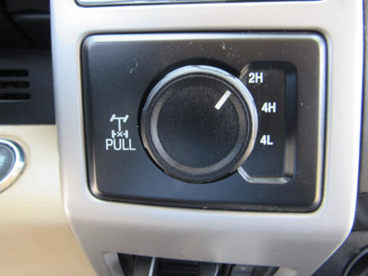 Ford Super Duty F-250 SRW Lariat 4WD Crew Cab 8' Box 2021