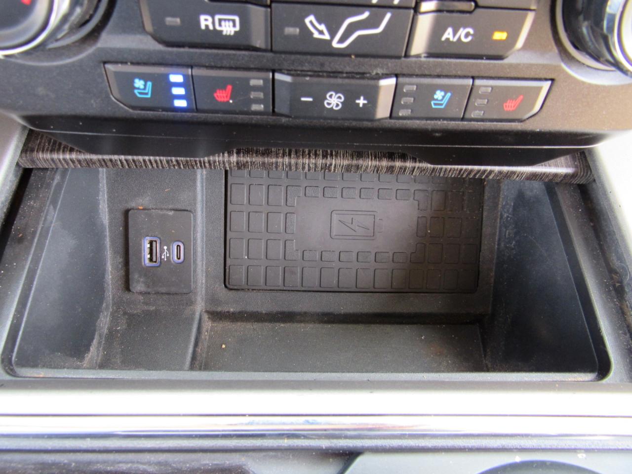 Ford Super Duty F-250 SRW Lariat 4WD Crew Cab 8' Box 2021