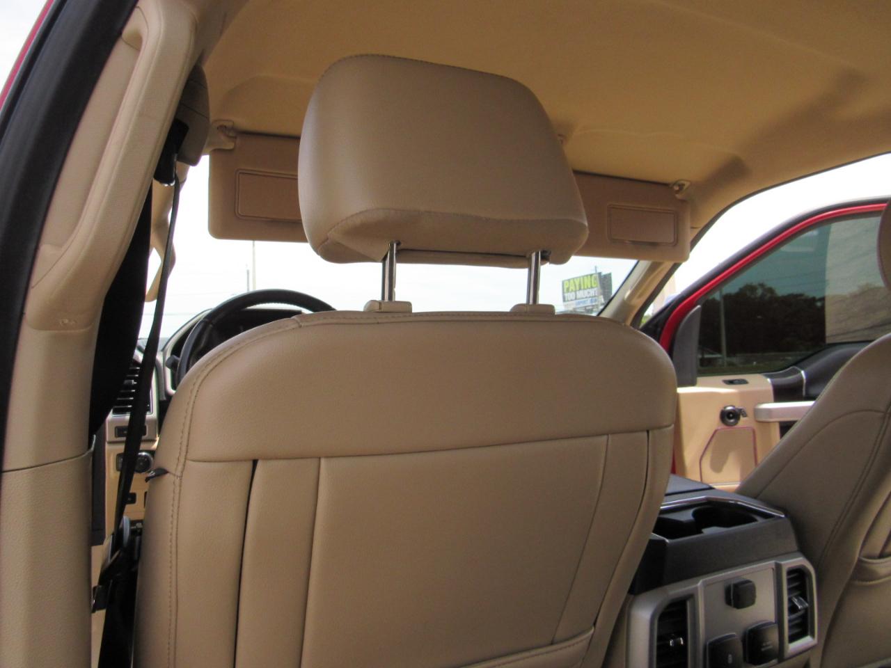 Ford Super Duty F-250 SRW Lariat 4WD Crew Cab 8' Box 2021