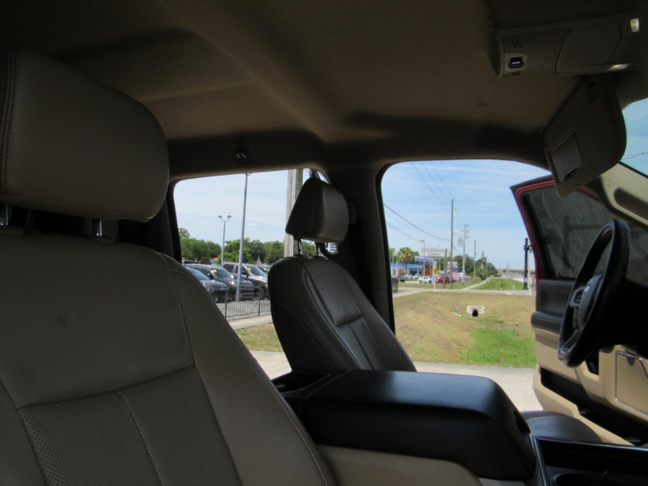 Ford Super Duty F-250 SRW Lariat 4WD Crew Cab 8' Box 2021