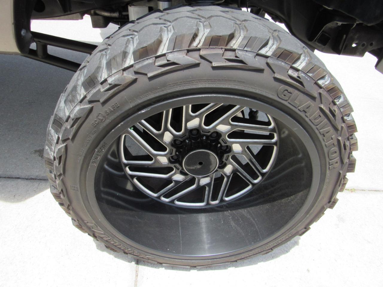 Ford Super Duty F-250 SRW Lariat 4WD Crew Cab 8' Box 2021