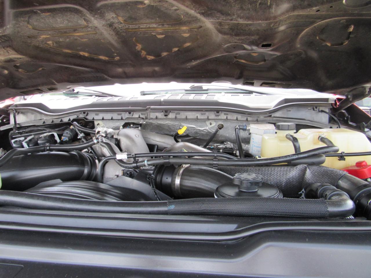 Ford Super Duty F-250 SRW Lariat 4WD Crew Cab 8' Box 2021
