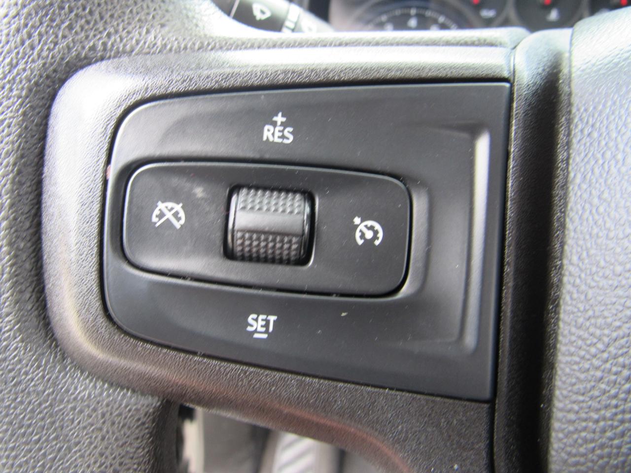 Chevrolet Silverado 1500 4WD Crew Cab 147" Custom Trail Boss 2021
