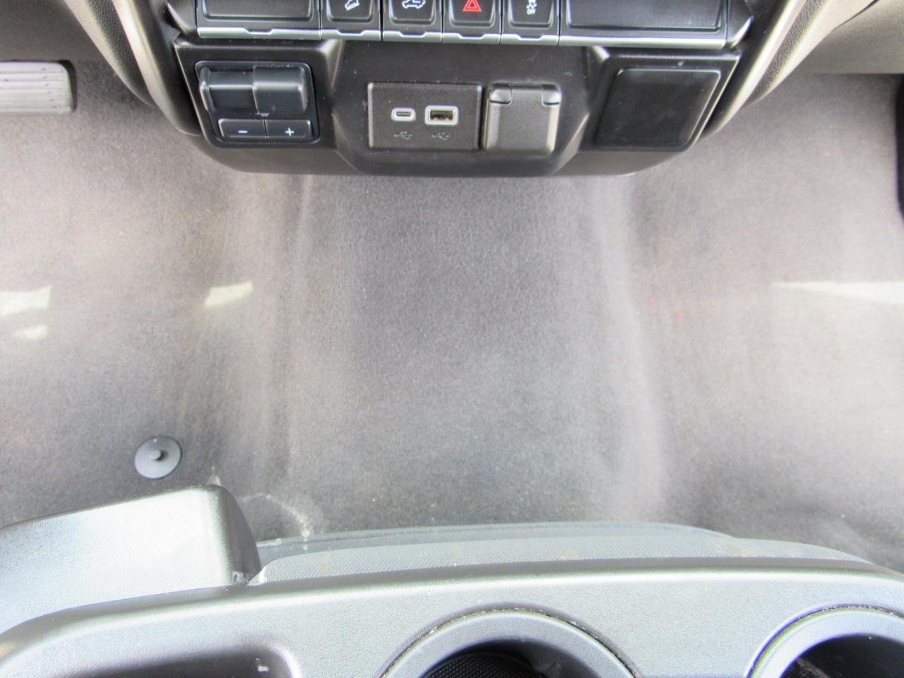 Chevrolet Silverado 1500 4WD Crew Cab 147" Custom Trail Boss 2021