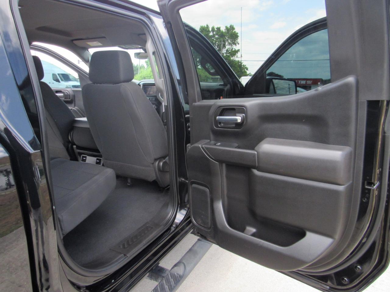 Chevrolet Silverado 1500 4WD Crew Cab 147" Custom Trail Boss 2021