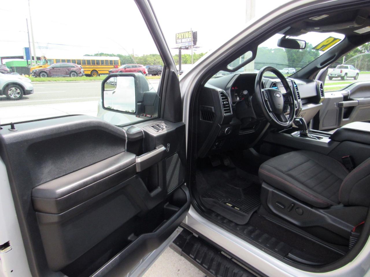 Ford F-150 4WD SuperCrew 145" XLT 2016