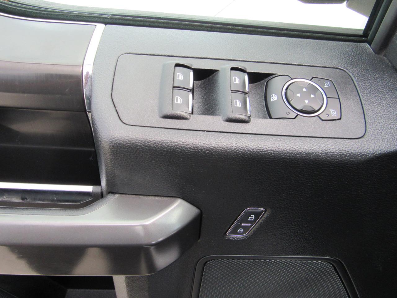 Ford F-150 4WD SuperCrew 145" XLT 2016