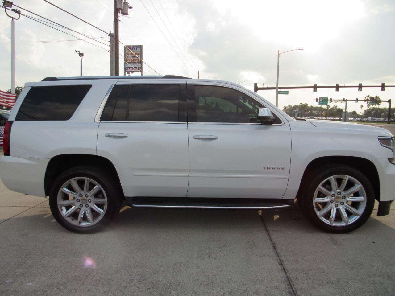 Chevrolet Tahoe 2WD 4dr Premier 2017