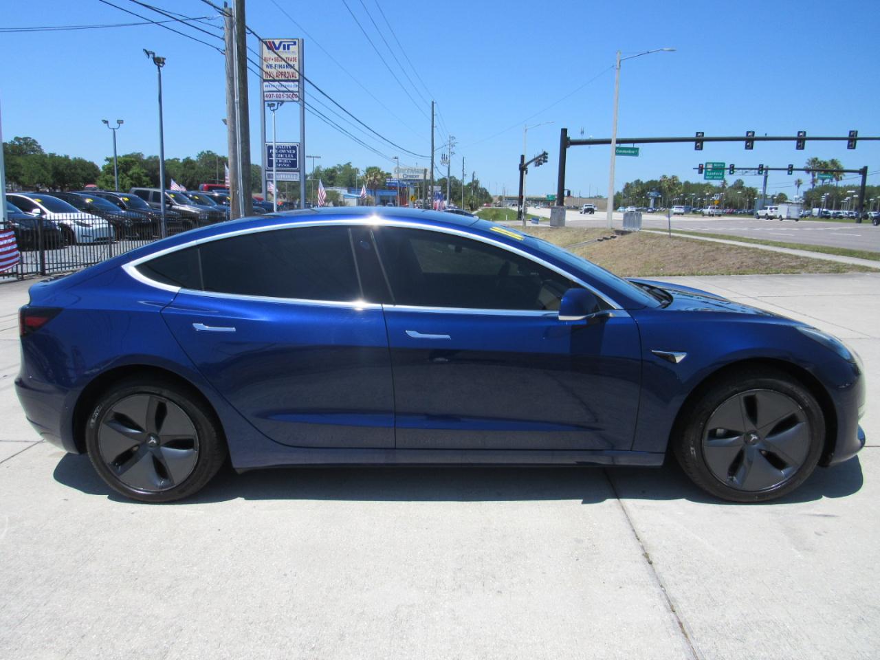 Tesla Model 3 Mid Range Battery RWD 2018