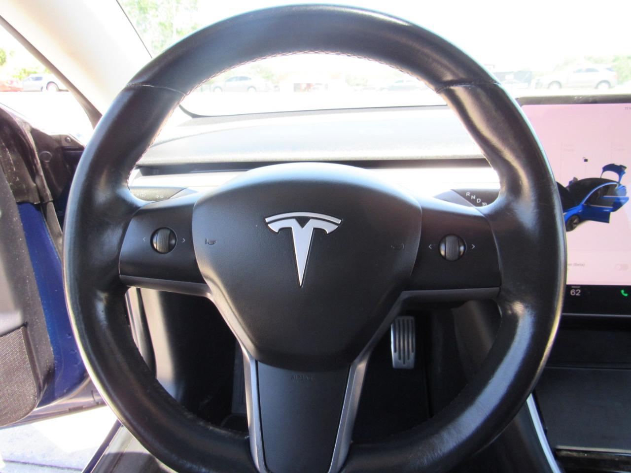 Tesla Model 3 Mid Range Battery RWD 2018