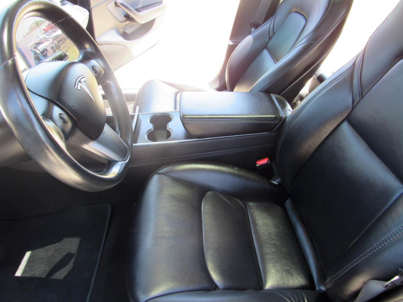 Tesla Model 3 Mid Range Battery RWD 2018