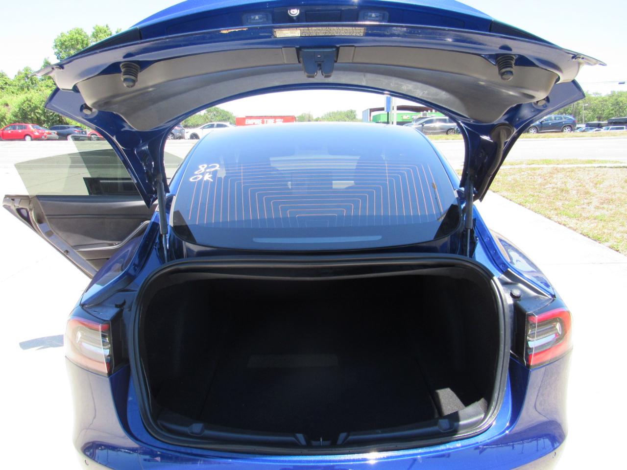 Tesla Model 3 Mid Range Battery RWD 2018