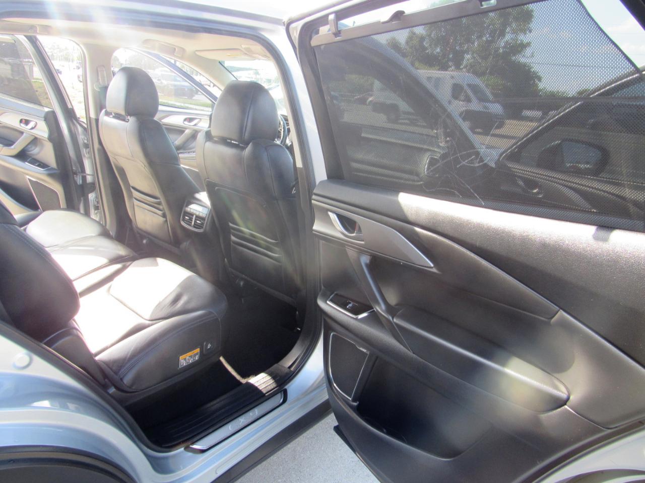 Mazda CX-9 Touring FWD 2021