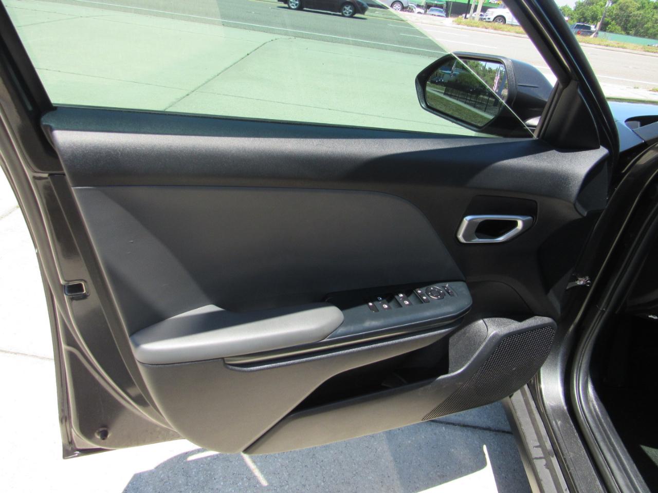 Kia K4 LXS FWD 2025