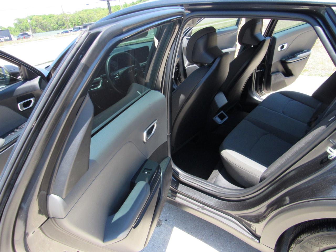 Kia K4 LXS FWD 2025