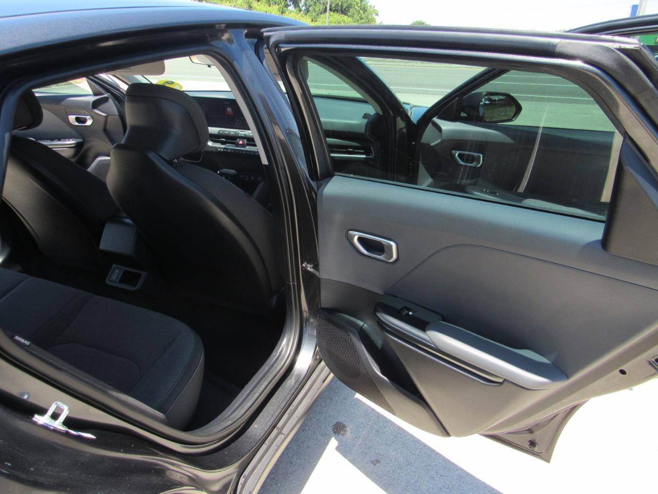 Kia K4 LXS FWD 2025
