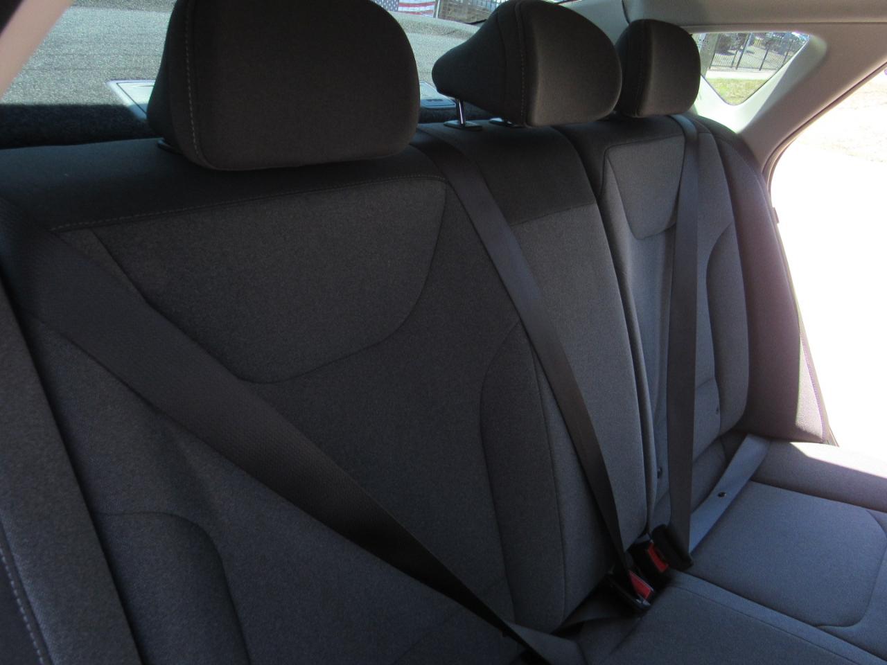 Kia K4 LXS FWD 2025