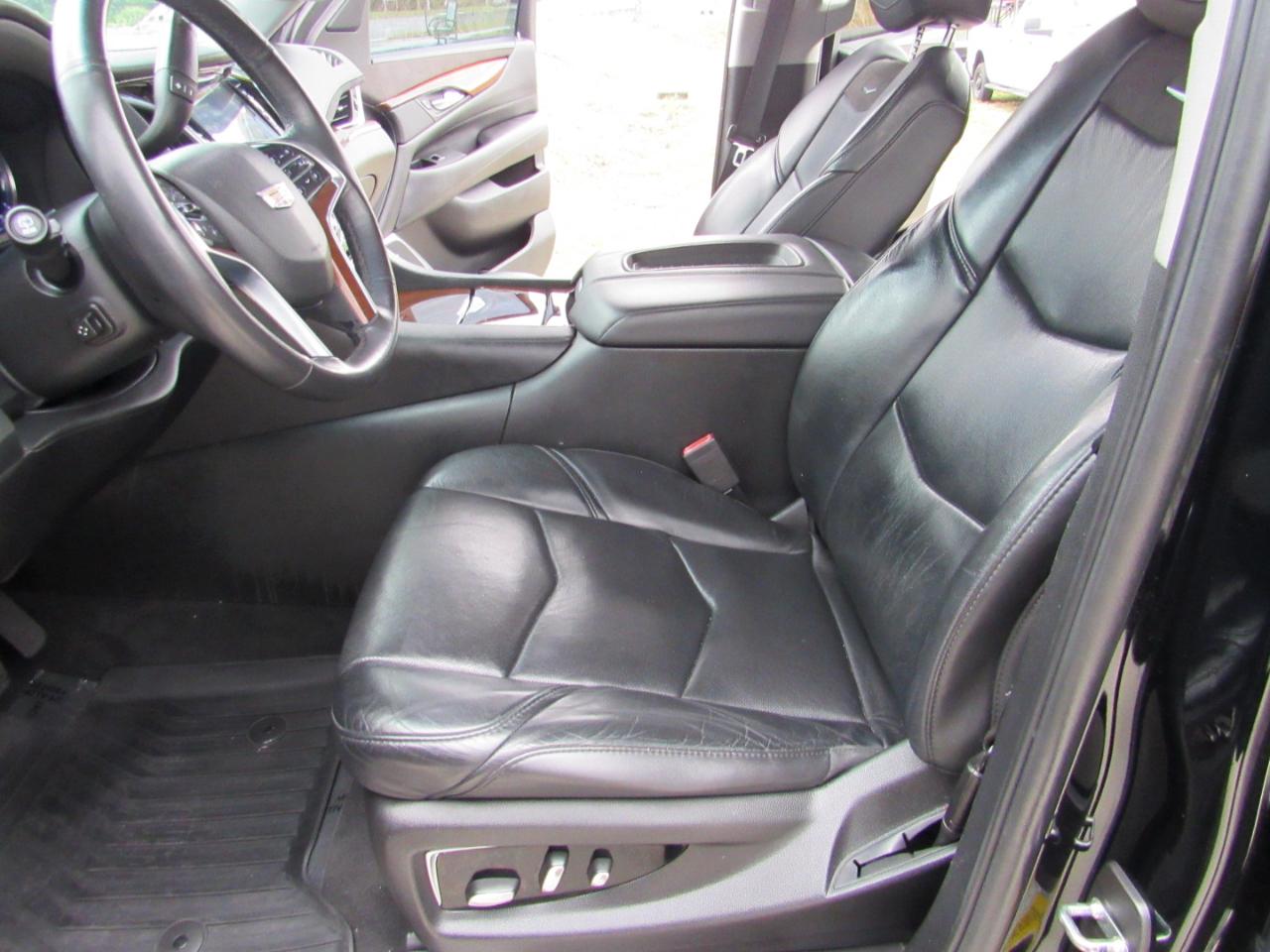 Cadillac Escalade 2WD 4dr Premium Luxury 2018