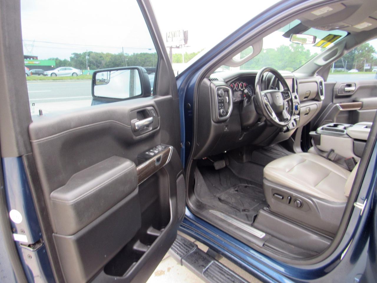 Chevrolet Silverado 1500 4WD Crew Cab 147" LT Trail Boss 2019