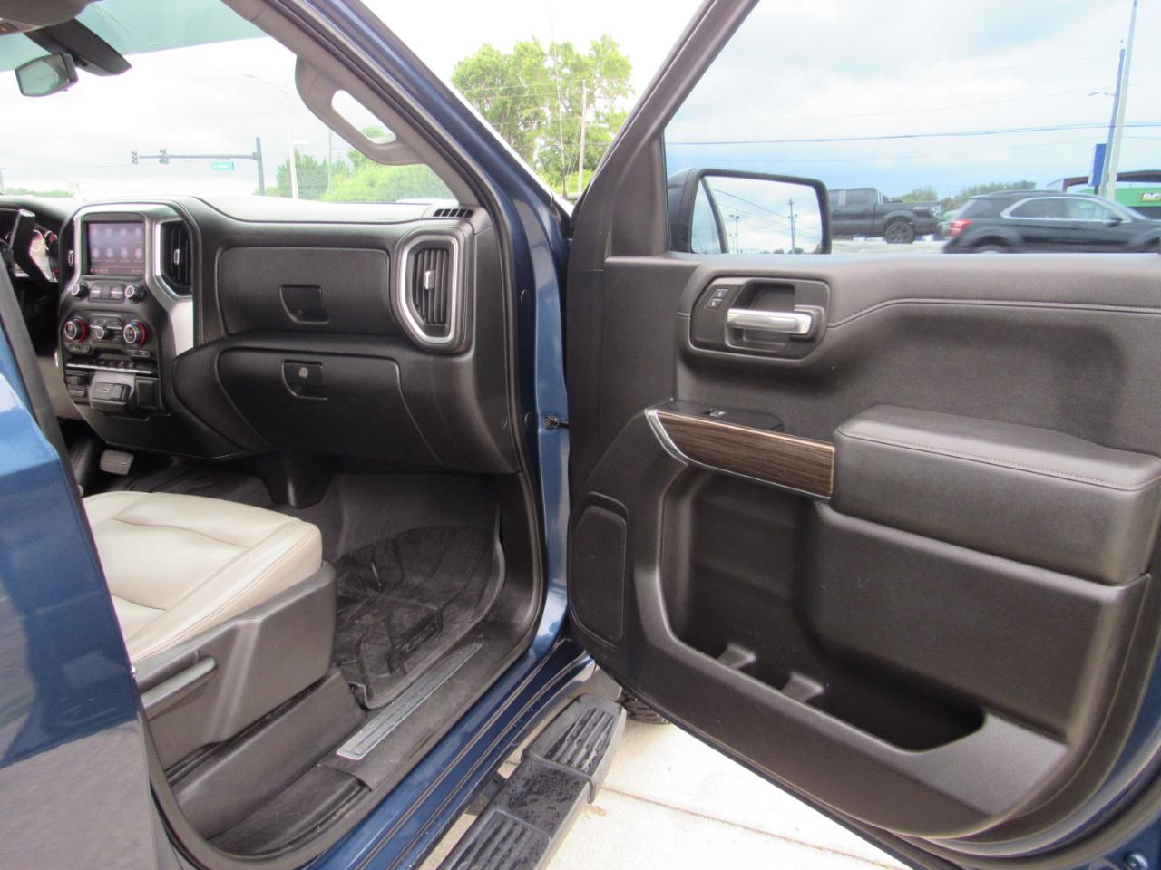Chevrolet Silverado 1500 4WD Crew Cab 147" LT Trail Boss 2019