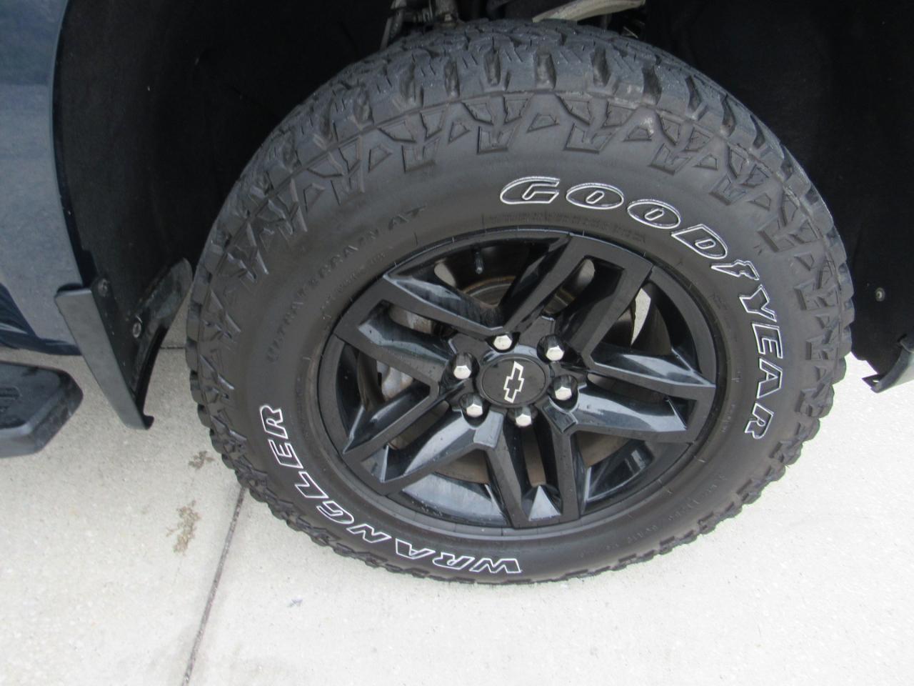 Chevrolet Silverado 1500 4WD Crew Cab 147" LT Trail Boss 2019