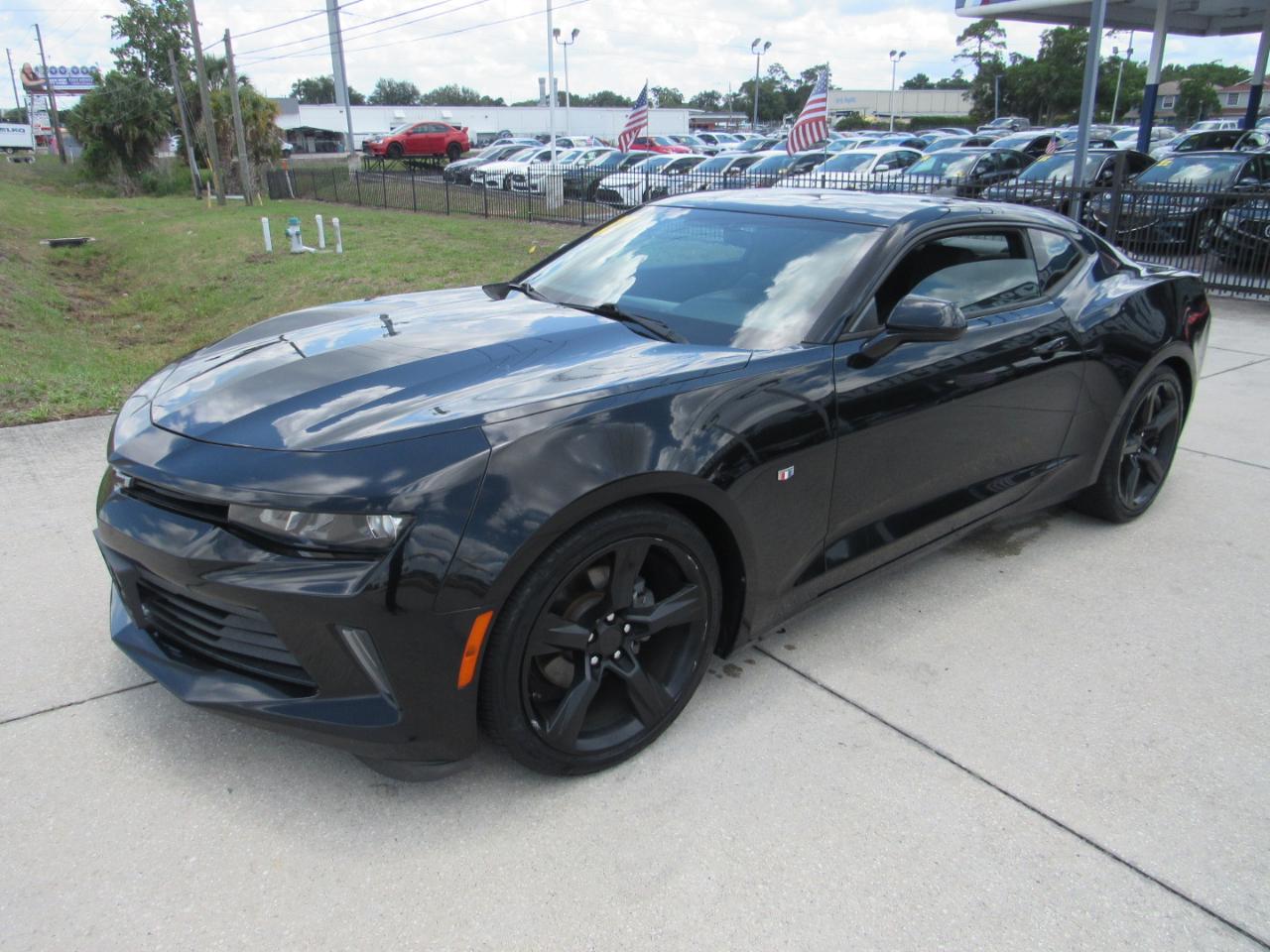 Chevrolet Camaro 2dr Cpe 1LT 2017