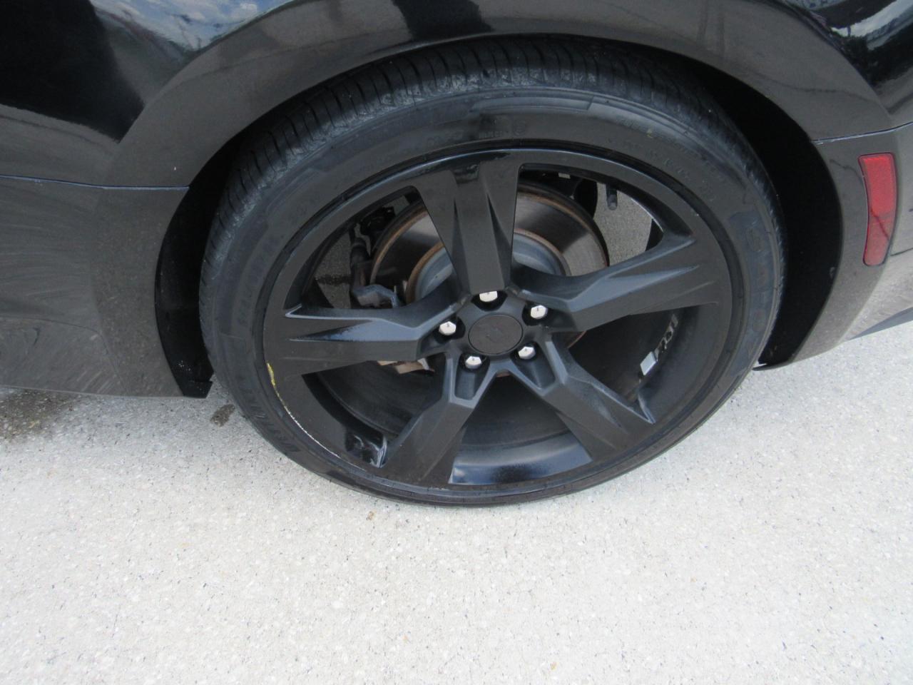 Chevrolet Camaro 2dr Cpe 1LT 2017