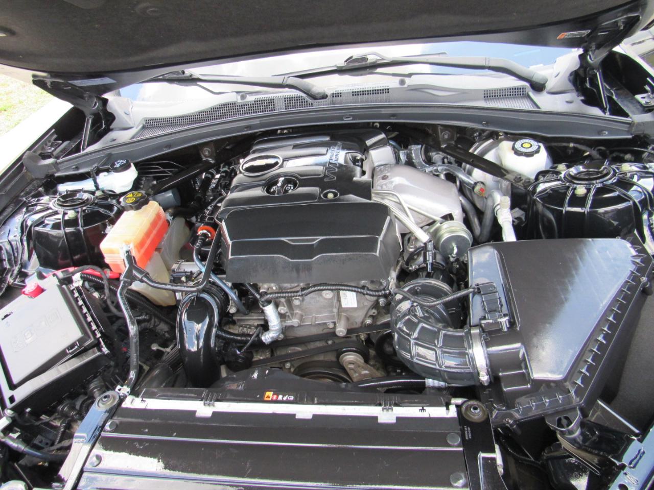 Chevrolet Camaro 2dr Cpe 1LT 2017