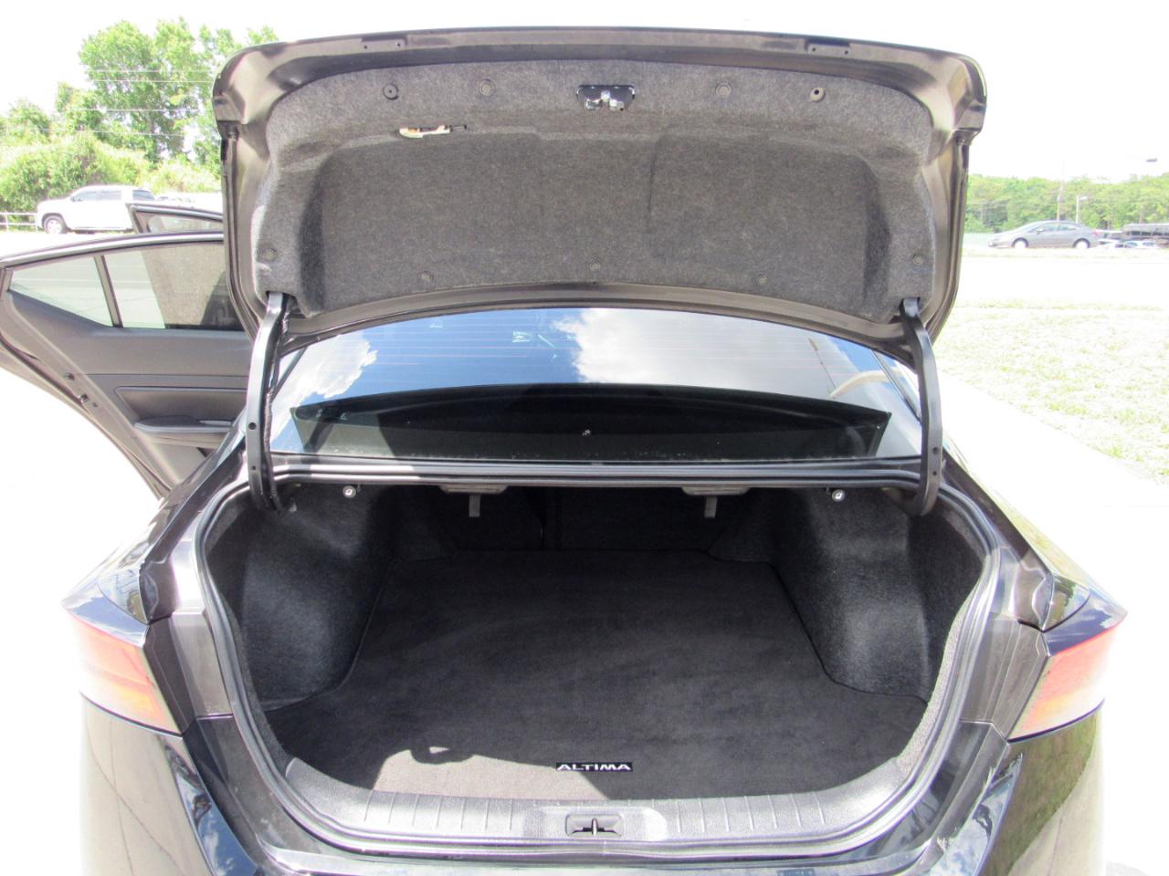 Nissan Altima SV FWD 2025