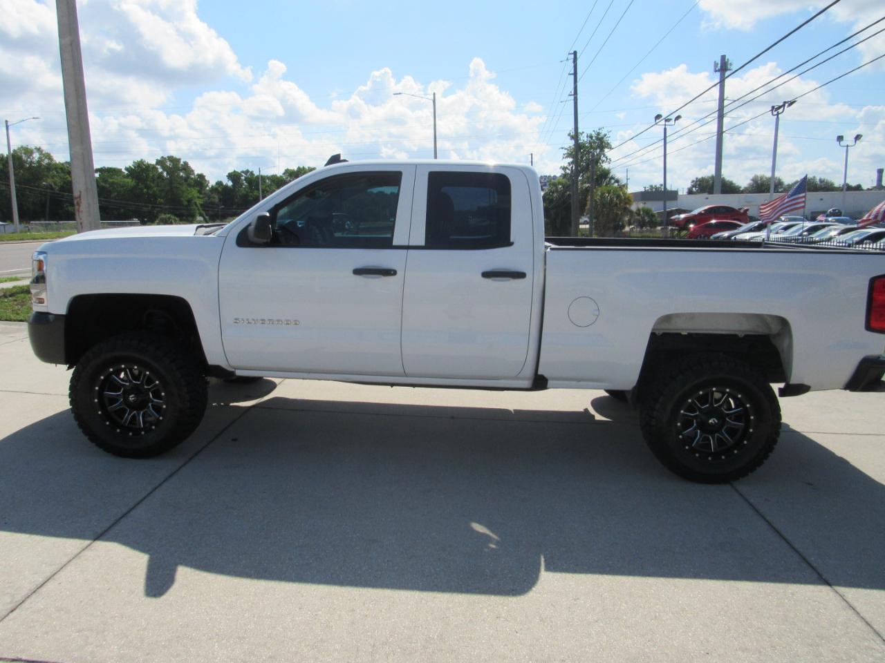 Chevrolet Silverado 1500 2WD Double Cab 143.5" Work Truck 2017
