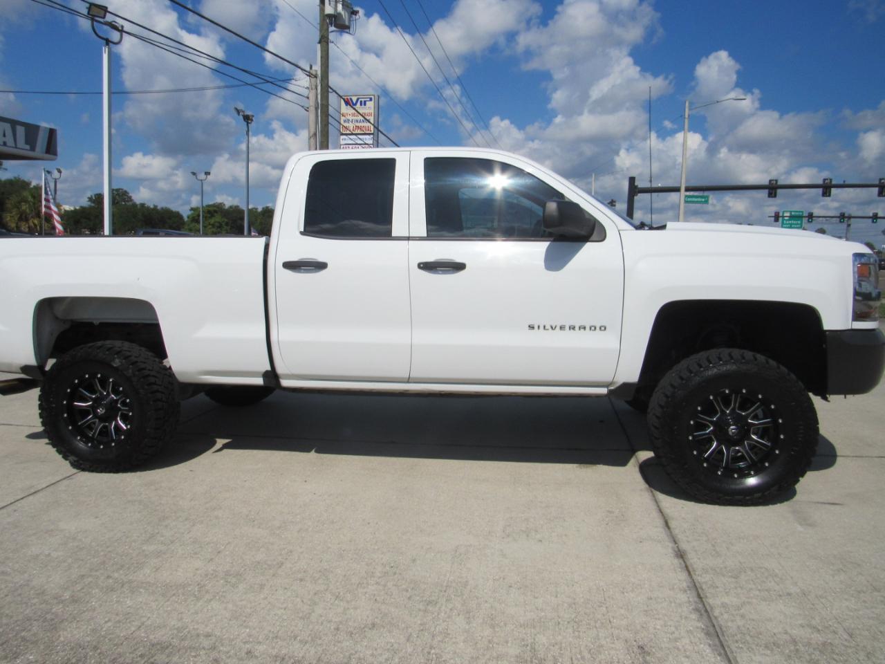 Chevrolet Silverado 1500 2WD Double Cab 143.5" Work Truck 2017