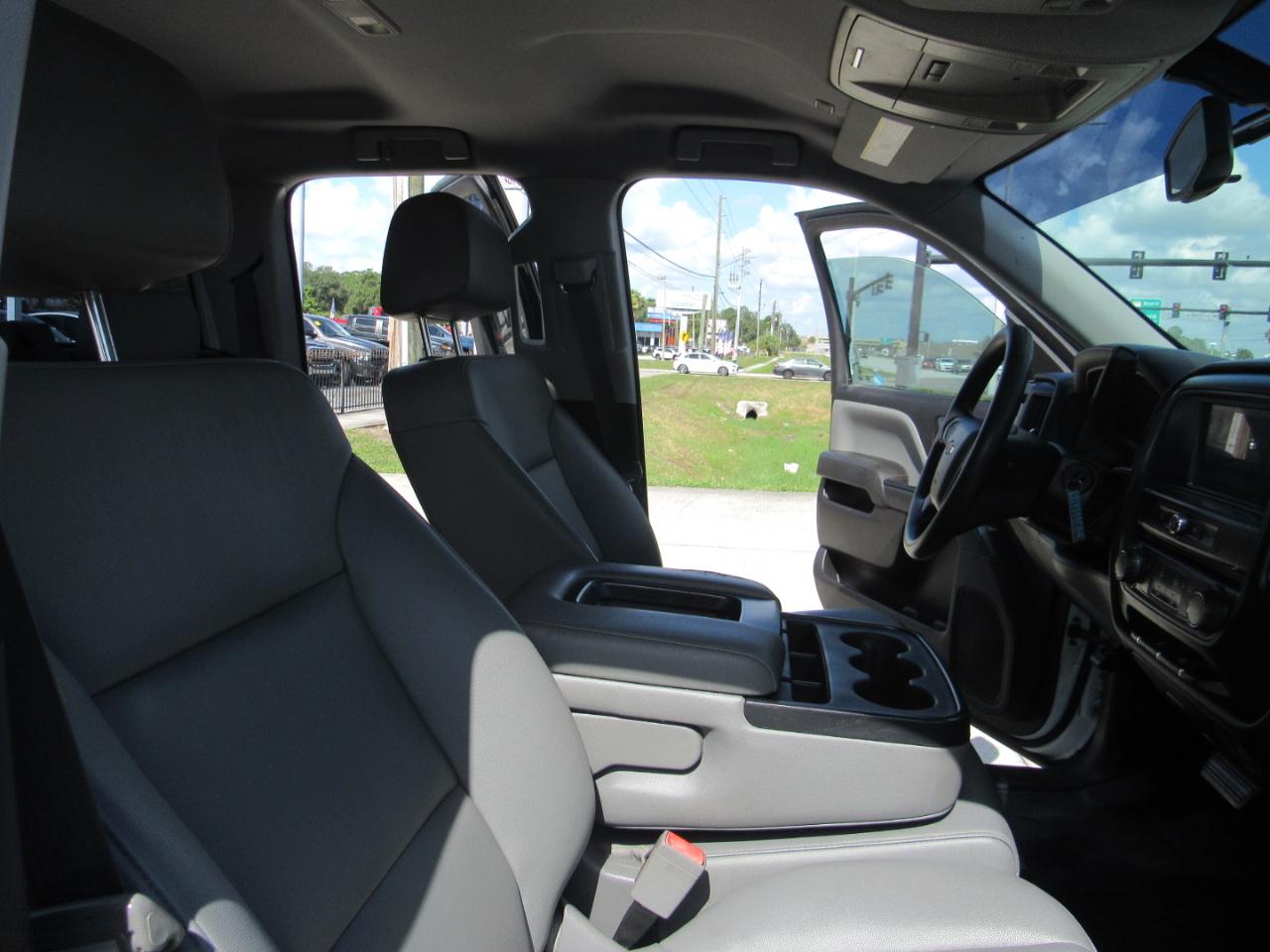 Chevrolet Silverado 1500 2WD Double Cab 143.5" Work Truck 2017