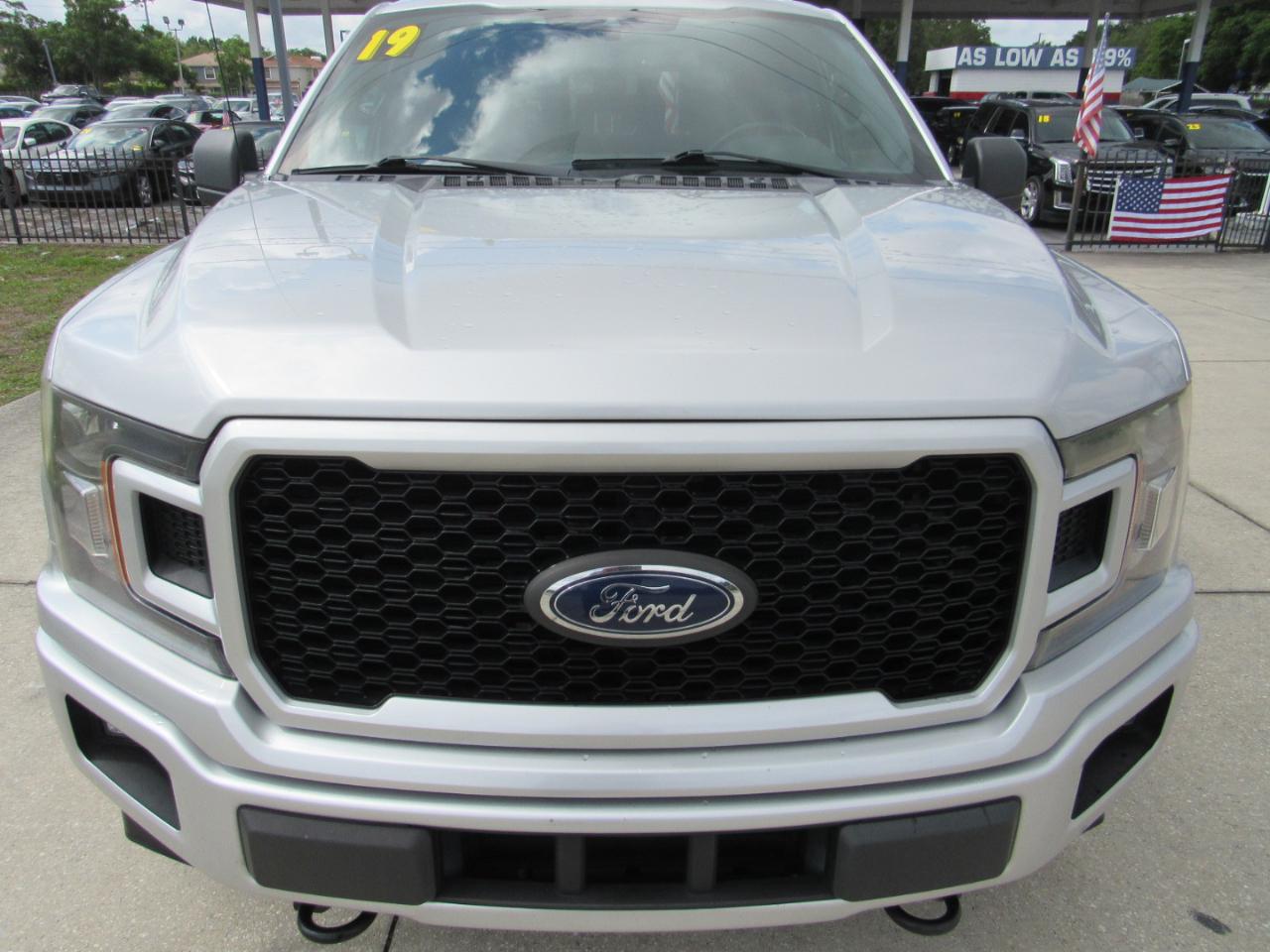 Ford F-150 XL 4WD SuperCrew 5.5' Box 2019